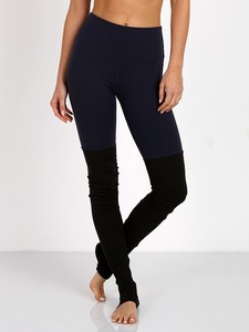 alo-high-waisted-goddess-legging-rich-navyblack 0.jpg