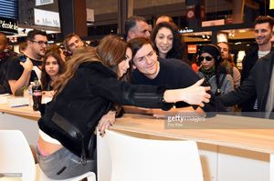 nabilla-benattia-poses-for-a-selfie-with-fans-during-trop-vite-book-picture-id657838238.jpg