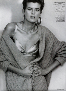 uk_vogue_nov_1990_6.thumb.jpg.d4135cca4a205b67dd413e66375c9d9b.jpg