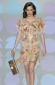 Valentino SS04 show2 CC 186.jpg