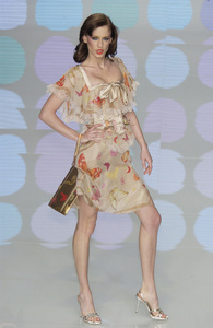 Valentino SS04 show2 CC 193.jpg