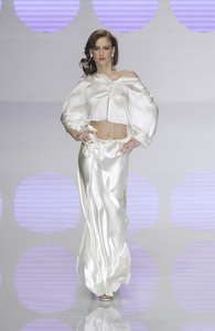 Valentino SS04 show2 CC 194.jpg