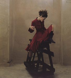 vogue russia dec 1999 photo zanna 13.jpg