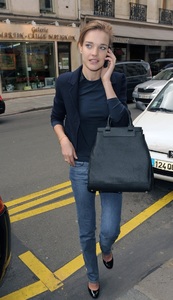 Natalia Vodianova - 3 - Casual.jpg