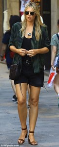 Maria Sharapova - 3 - Casual.jpg
