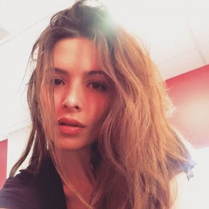 Sarah Shahi - 1 - Face.jpg