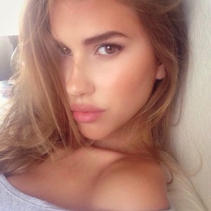 karajewelll - sLZgX3oAF0.jpg