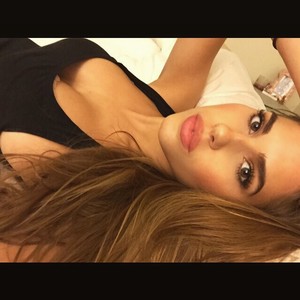 karajewelll - xvZVzFoAIi.jpg