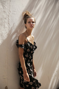 FLYNN-SKYE-PRE-SPRING-17-LOOKBOOK-CAMERON-HAMMOND-DANNY-MINI-DRESS-BLACK-GARDEN-CHIFFON-1-min.jpg