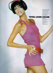 elle_fr_19_june_1989_13_EK.thumb.jpg.d5b747ac7f8e9606c7c7ba77c875ded6.jpg