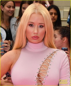 iggy-azalea-iheartradio-much-music-video-awards-04.jpg