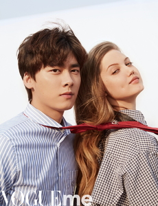 li-yi-feng-cover-vogue-china-photoshoot-03.thumb.jpg.d0c431707877bd0b9c5637641b4a0cf2.jpg