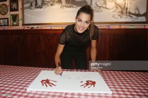 miss-universe-2017-iris-mittenaere-visit-buca-di-beppo-times-square-picture-id698477614.jpg