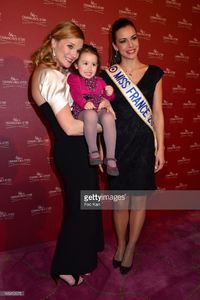 presenter-france-pierron-her-daughter-and-miss-france-2013-marine-picture-id165412975.jpg