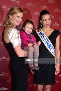 presenter-france-pierron-her-daughter-and-miss-france-2013-marine-picture-id165412985.jpg