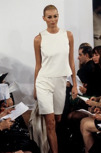 2_michael-kors-ss-1996-3_html.thumb.JPEG.aa4d344ade9a4780f9c12d1bdd017039.JPEG