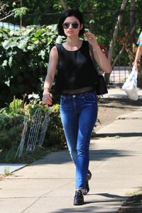 46835153_lucy-hale-37.jpg