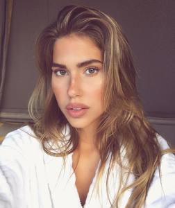 karajewelll - BO5pCJBDpkg.jpg