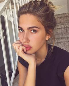 karajewelll - BTc60v6hAJb.jpg