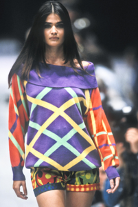 5965eb2d64f4f_versace-ss-1991-2-Copy.thumb.png.4f917c85f36e2b660a63910c1fdfe1a1.png