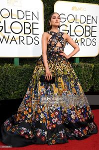 74th-annual-golden-globe-awards-pictured-actress-olivia-culpo-arrives-picture-id631238986.jpg