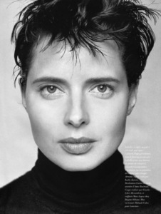 Isabella_Rossellini_1994_02_Glamour_Fr_Ph_Mario_Testino_003.thumb.jpg.a8859a3c69bf6129f5e76ee9ba1ed6c9.jpg