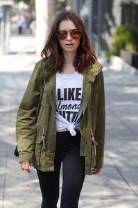 Lily_Collins__1_.jpg