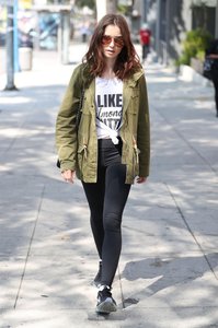 Lily_Collins__3_.jpg
