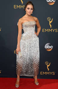 Olivia-Culpo--2016-Emmy-Awards--05.jpg