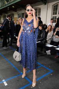 Olivia-Culpo_-John-Galliano-AW-2017-Show--11.jpg