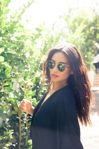 Shay_Mitchell-108-728x1090.thumb.jpg.b6b7d6011c1a99b52a66a0c5156587ae.jpg