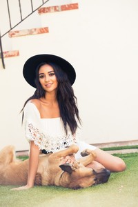 Shay_Mitchell-61-728x1090.thumb.jpg.9a5a6dff9c4603134cb6a1a44cec0a0d.jpg