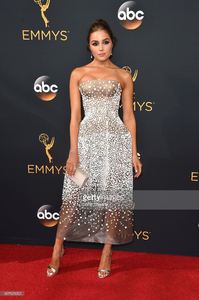 actress-olivia-culpo-arrives-at-the-68th-annual-primetime-emmy-awards-picture-id607629002.jpg