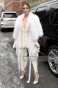 actress-olivia-culpo-arrives-to-the-jeremy-scott-fall-2016-fashion-picture-id510429816.jpg
