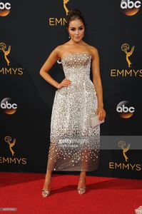 actress-olivia-culpo-the-68th-primetime-emmy-awards-at-microsoft-on-picture-id607676392.jpg