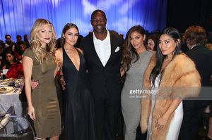 annalynne-mccord-olivia-culpo-terrell-owens-nicole-scherzinger-and-picture-id504760240.jpg