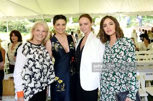 astrid-heppenstall-heger-cio-soler-stella-mccartney-and-olivia-culpo-picture-id521186434.jpg