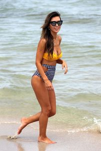audrina-patridge-on-the-beach-in-miami-07-23-2017-13.jpg