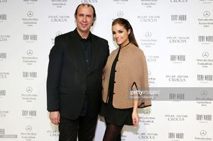designer-tony-ward-and-miss-universe-olivia-culpo-attends-the-week-picture-id185933663.jpg