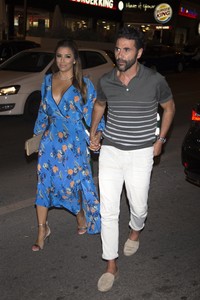 eva-longoria-attends-a-charity-casino-night-in-mallorca-72417.thumb.jpg.dac601c31dc60dd41524a48ea0da06db.jpg