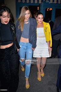 gigi-hadid-and-olivia-culpo-arrive-at-sadelles-restaurant-for-the-picture-id520566076.jpg