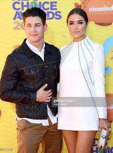 host-nick-jonas-and-model-olivia-culpo-attend-nickelodeons-28th-kids-picture-id467936480.jpg