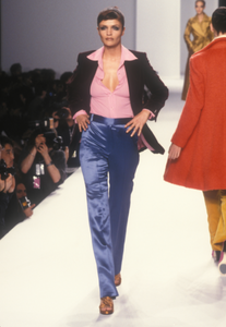 isaac-mizrahi-fw-1996-1.thumb.png.0b5ee848ecf3bcc2199ba36fc7ff2183.png