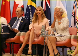 ivanka-trump-sits-in-presidents-seat-at-g20-leaders-table-05.jpg