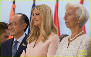 ivanka-trump-sits-in-presidents-seat-at-g20-leaders-table-09.jpg