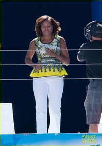 michelle-obama-ariana-grande-arthur-ashe-kids-day-2013-01.jpg