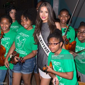 miss-universe-2012-olivia-culpo-poses-with-students-at-one-world-on-picture-id175266893.jpg