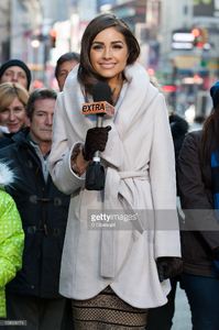 miss-universe-olivia-culpo-visits-extra-in-times-square-on-january-3-picture-id158908174.jpg