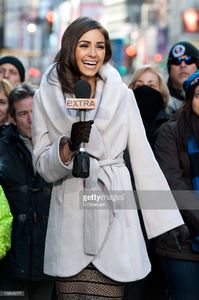 miss-universe-olivia-culpo-visits-extra-in-times-square-on-january-3-picture-id158908177.jpg