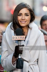 miss-universe-olivia-culpo-visits-extra-in-times-square-on-january-3-picture-id158908190.jpg
